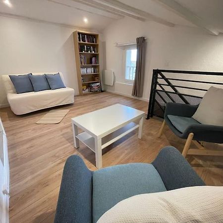 Апартаменты Duplex Sous Les Toits Рьез Экстерьер фото